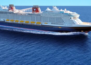 Disney Destiny Arrives in Florida